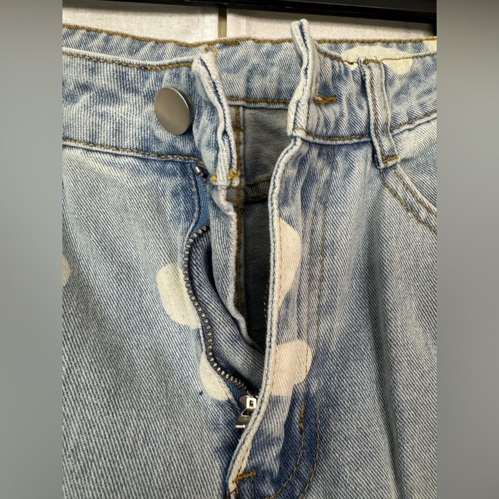 SHEIN Blue and White Straight Leg Floral Jeans - Picture 4 of 6
